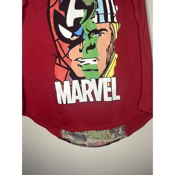Marvel Hi-Low Red Avenger Comic Tank Top Size Large Sleeveless - Picture 3 of 7